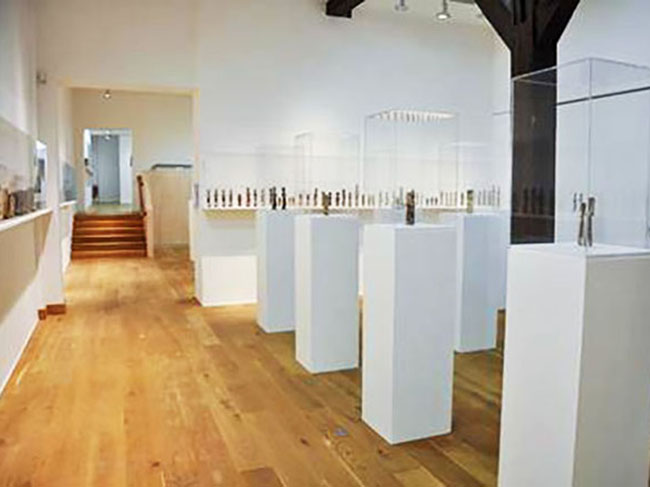 Exposition de la collection d'Aklama de Horst Antes au Museum Saint Annen de Lübeck